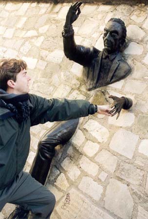 23morz01passemuraille
